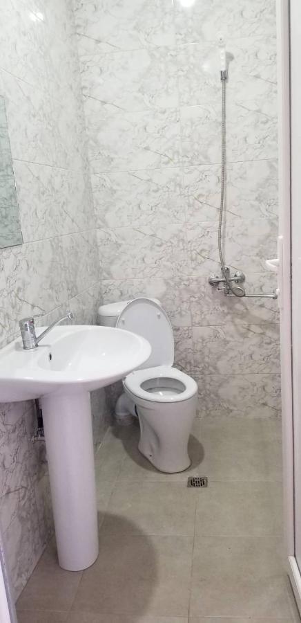 Mate'S Guest House Kobuleti Ngoại thất bức ảnh