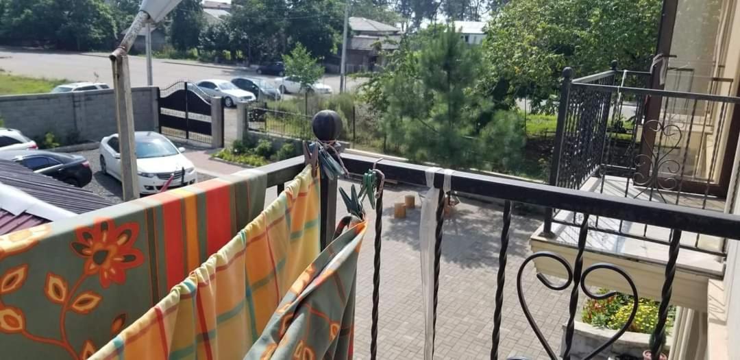 Mate'S Guest House Kobuleti Ngoại thất bức ảnh